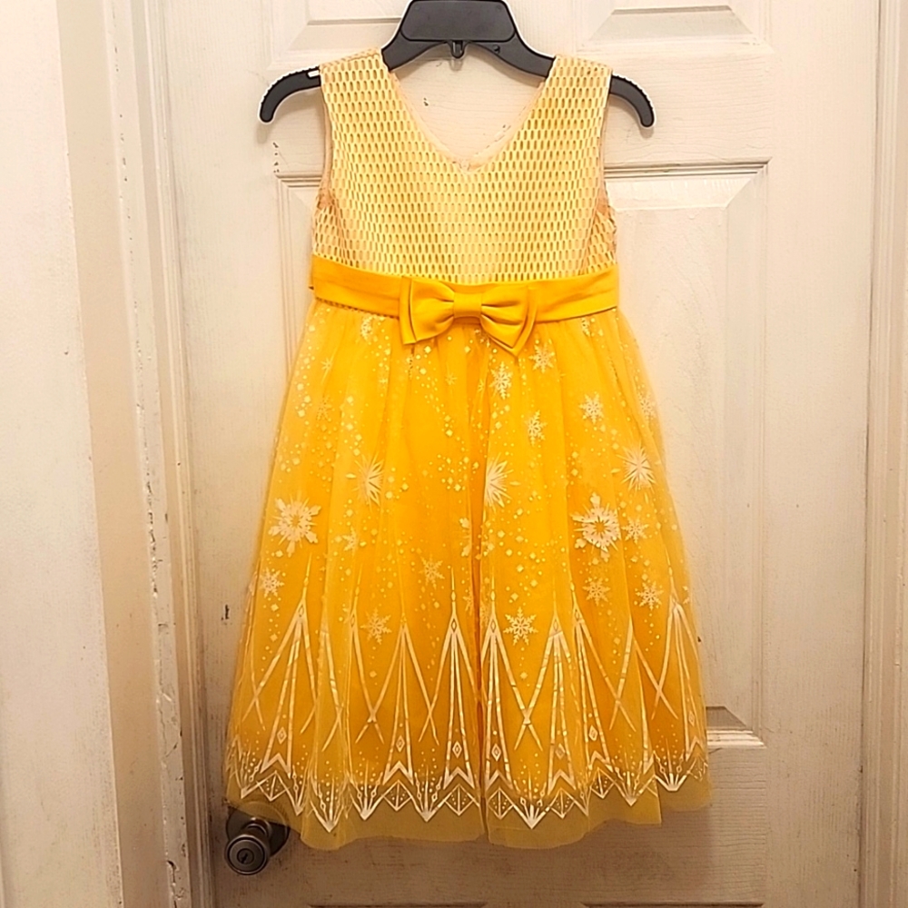 Girl dress
